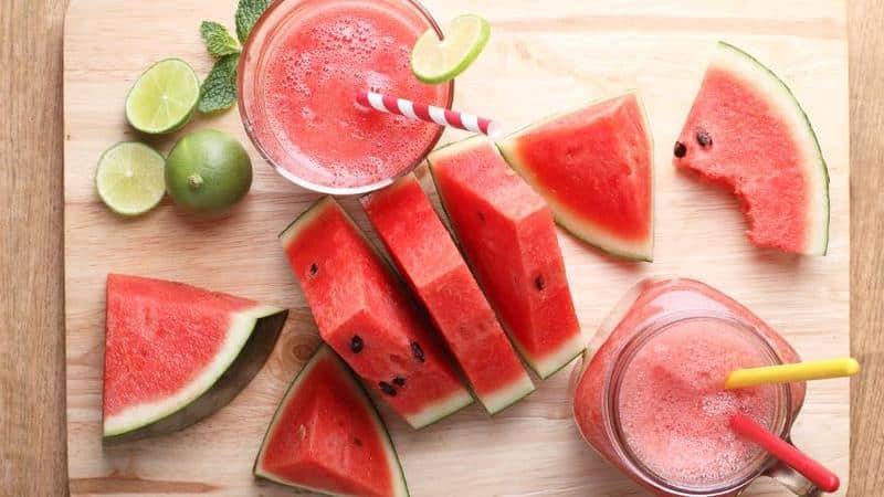 Is it possible to eat watermelon on an empty stomach and in what cases problems may arise