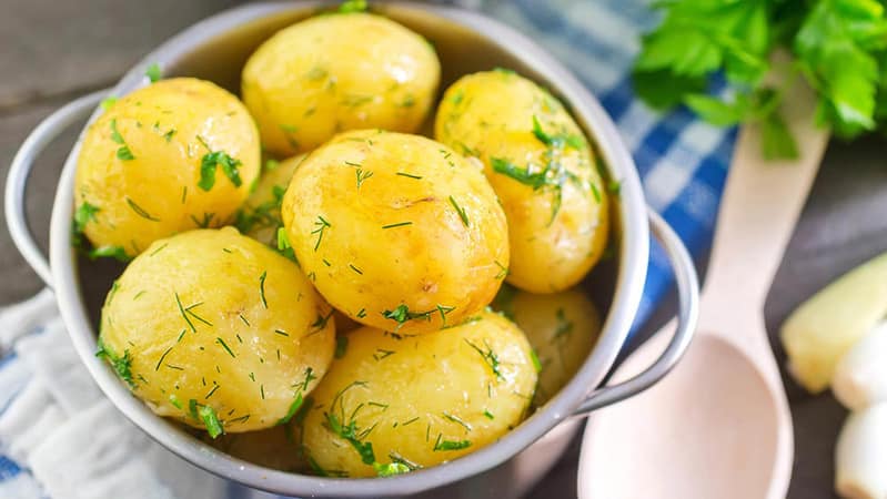 What is the calorie content of potatoes and do they make you fat?