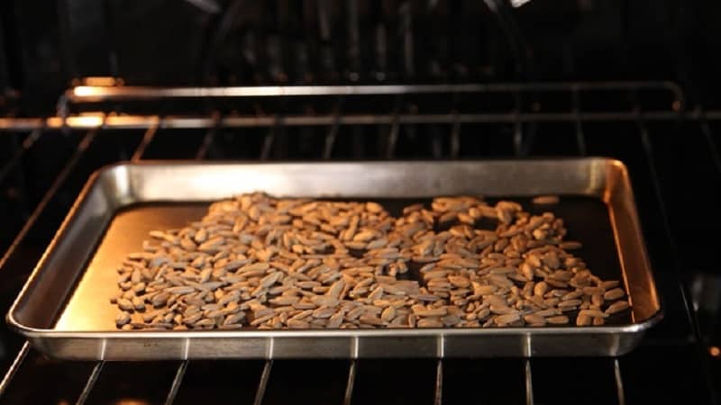 How to peel pumpkin seeds at home: step-by-step instructions and tips to make the task easier