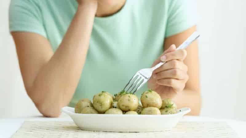 The benefits and harms of boiled potatoes for the human body