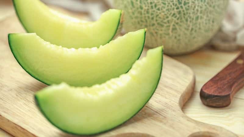 Wie lange sind geschnittene Melonen im Kühlschrank haltbar und wie bleibt sie länger frisch?