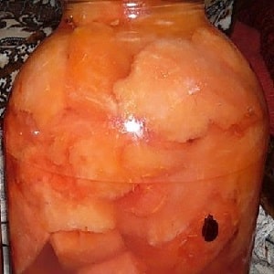 Simple and quick recipes for the winter: pickled watermelons in 3 liter jars