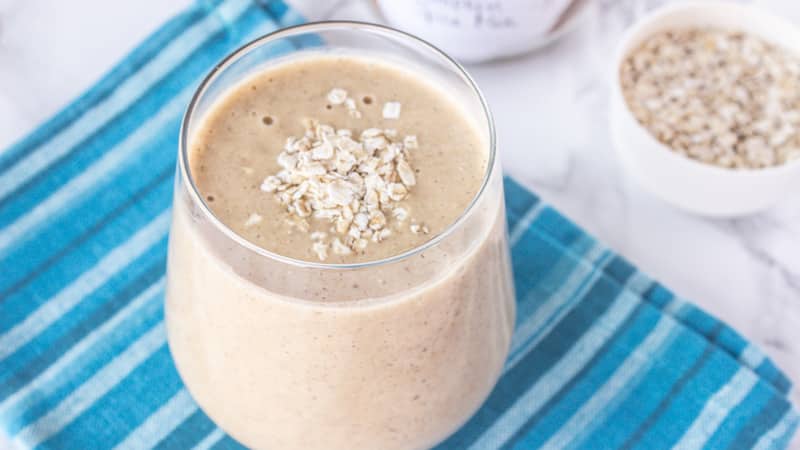 Quali sono i benefici dell'acqua di avena, come prepararla e berla correttamente