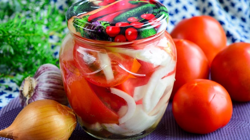 Verbazingwekkend smakende recepten voor tomaten en selderij voor de winter