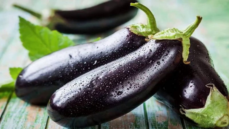 Er aubergine greit for pankreatitt eller ikke: regler og forskrifter for forbruk, akseptable oppskrifter