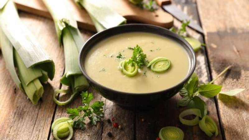 Paano maayos na magluto at kumain ng leek na sopas para sa pagbaba ng timbang