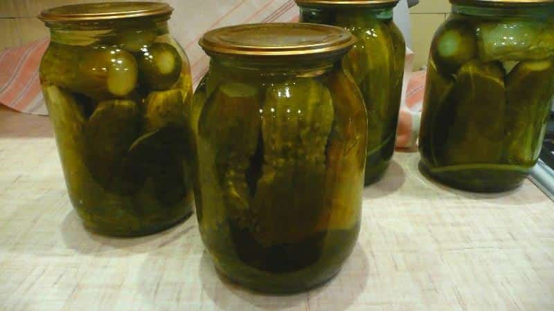 Delicious recipes for the winter: crispy pickled cucumbers in jars without sterilization