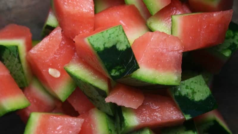 Werfen Sie Wassermelonenschalen nicht weg: wohltuende Eigenschaften für den menschlichen Körper