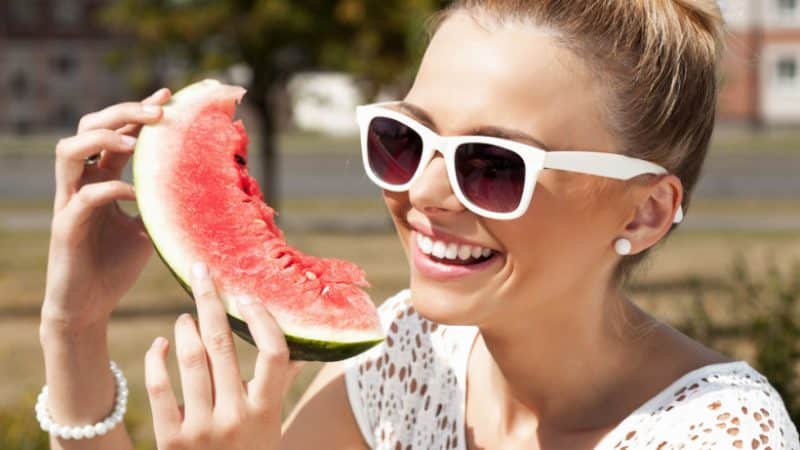 A woman’s faithful friend is watermelon: how is it good for the body?