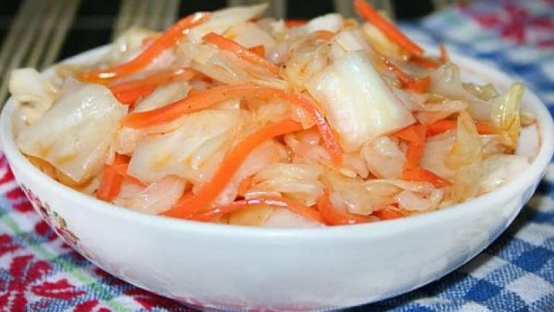 Bagaimana untuk menyediakan sauerkraut dengan cara yang berbeza