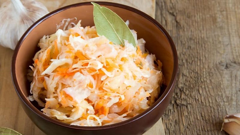 Mabilis at masarap na mga recipe para sa paggawa ng sauerkraut sa loob ng 3 araw