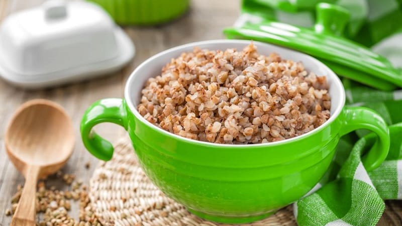 One of the most popular ways to lose weight is the buckwheat diet for 7 days.