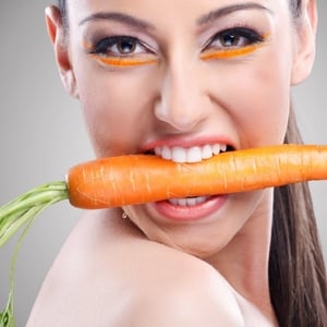 Calorie content of carrots and can you eat them at night