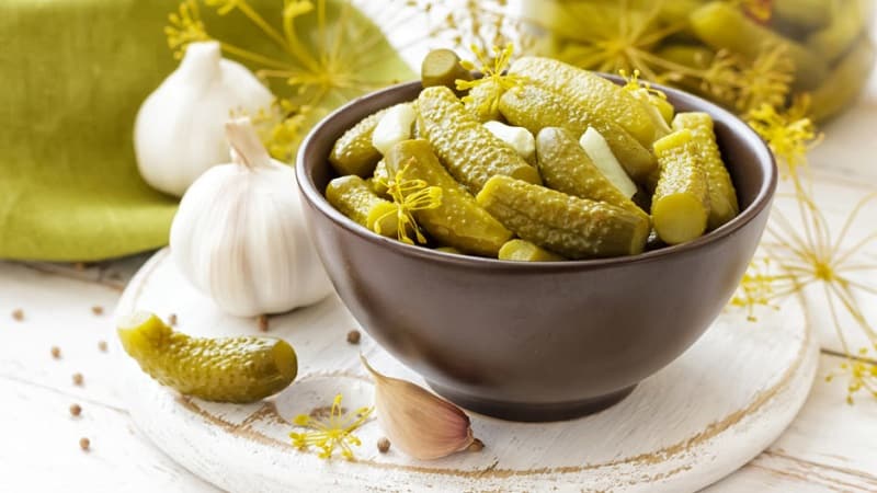 Délicieuse recette pour l'hiver : des cornichons marinés croustillants comme en magasin en pot de 1 litre