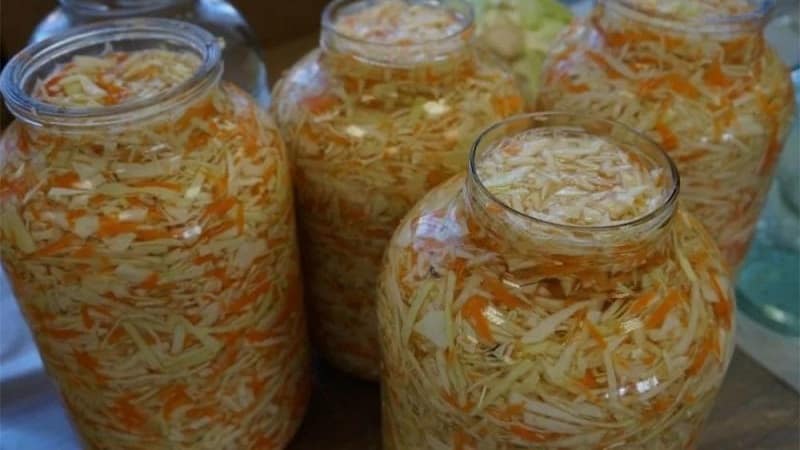 Resipi untuk sauerkraut yang lazat dalam balang 3 liter untuk musim sejuk dan cadangan untuk menyimpan makanan ringan