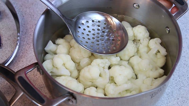 Cómo preparar coliflor coreana para el invierno: una receta clásica y sus variaciones