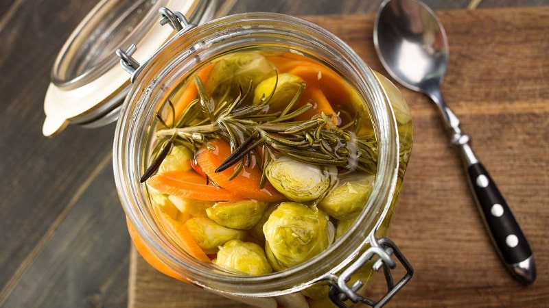 The most delicious recipes for pickled Brussels sprouts for the winter