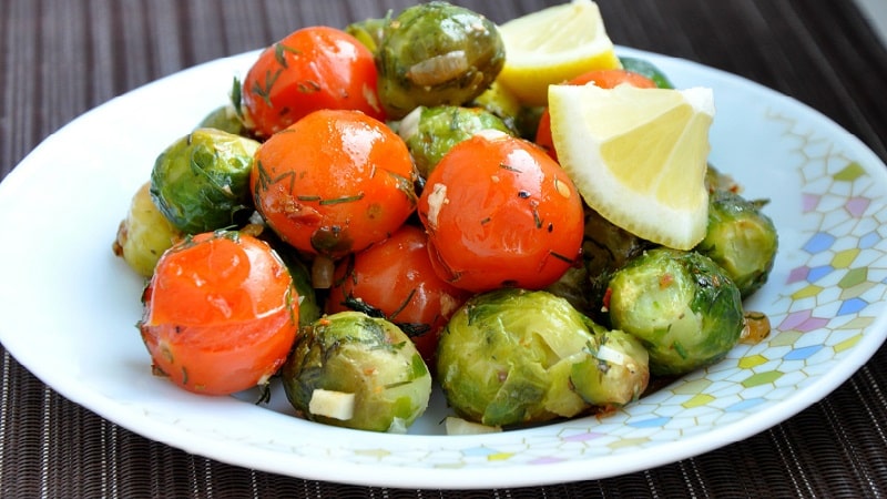 Les recettes les plus délicieuses de choux de Bruxelles marinés pour l'hiver