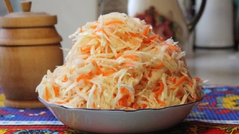 Apa yang perlu dilakukan jika sauerkraut terlalu masin