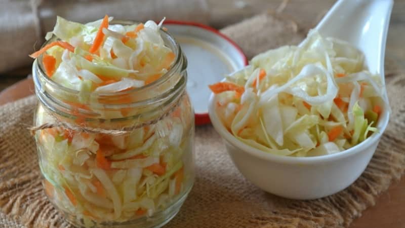 Einfache, aber sehr leckere Rezepte für Sauerkraut ohne Essig