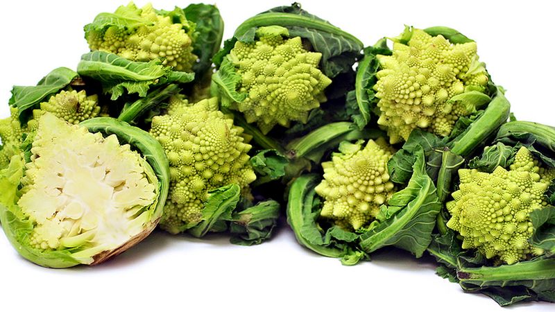 What are the benefits of Romanesco cabbage, what it looks like in the photo, is it difficult to grow and how to cook it