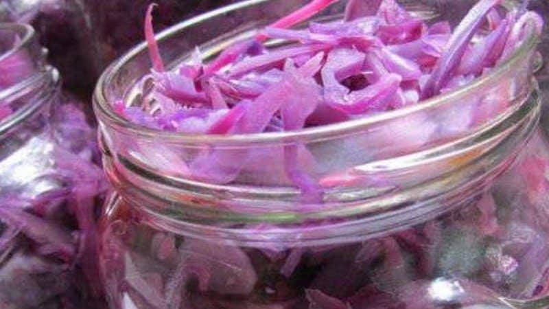 A selection of delicious red cabbage recipes for the winter in a jar