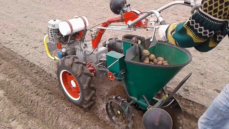 How to make a potato planter for a mini tractor with your own hands