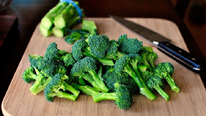 Fordelene og skaderne ved broccoli for kvinder