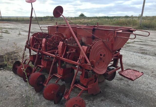 Review of the model of mounted potato planter SN 4B