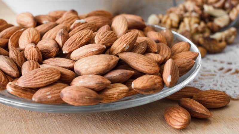 Dónde y cómo conservar las almendras en casa, peladas y con cáscara