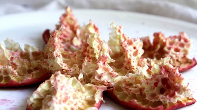 Useful properties of pomegranate peels and ways to use them