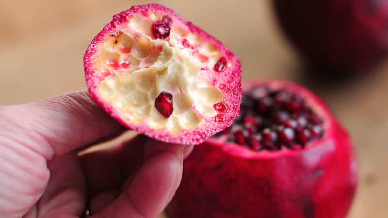 Useful properties of pomegranate peels and ways to use them