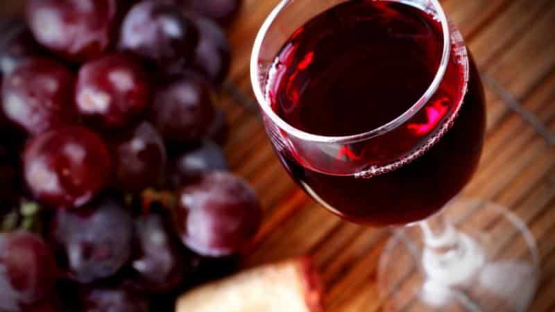 Benefits and harms of grape juice, preparation and use