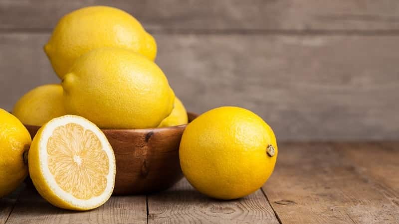 What is the name of the hybrid of lemon and tangerine?