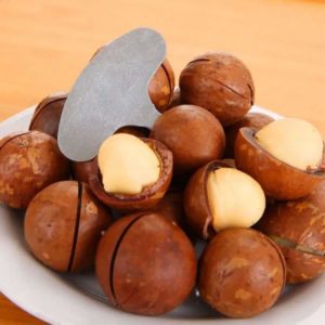 ¿Qué tienen de bueno las nueces de macadamia con chocolate y cómo comerlas correctamente?