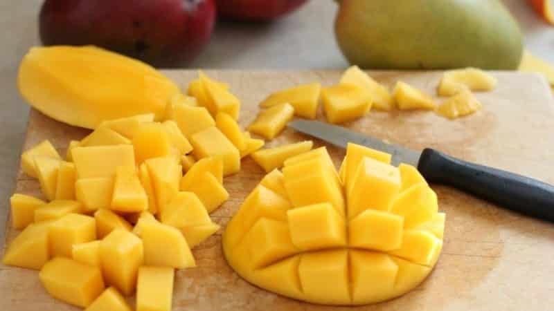 Hva er skadene og fordelene med mango for en kvinnes kropp?