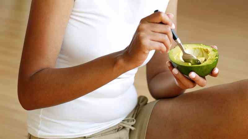 Los increíbles beneficios del aguacate para las mujeres: ¿mito o realidad?