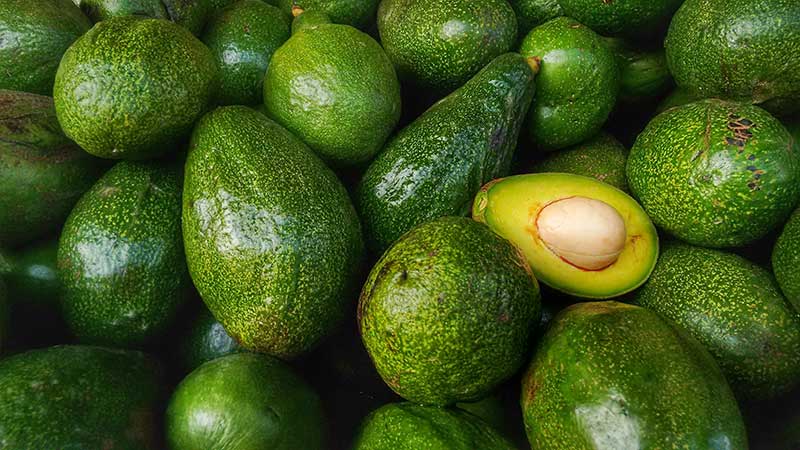 Los increíbles beneficios del aguacate para las mujeres: ¿mito o realidad?