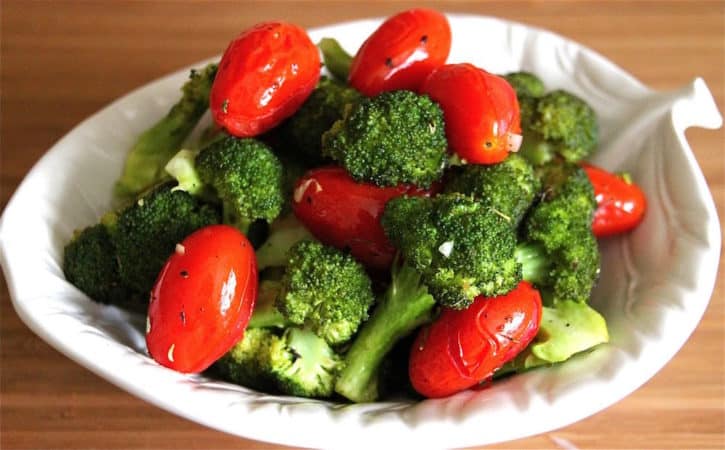 Une sélection de recettes de ménagères expérimentées : comment mariner le brocoli simplement et savoureux