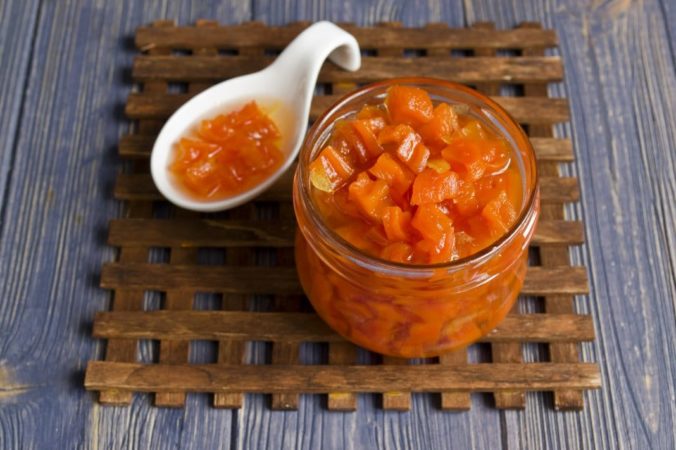 Comment faire de la confiture de carottes et d'orange saine et savoureuse